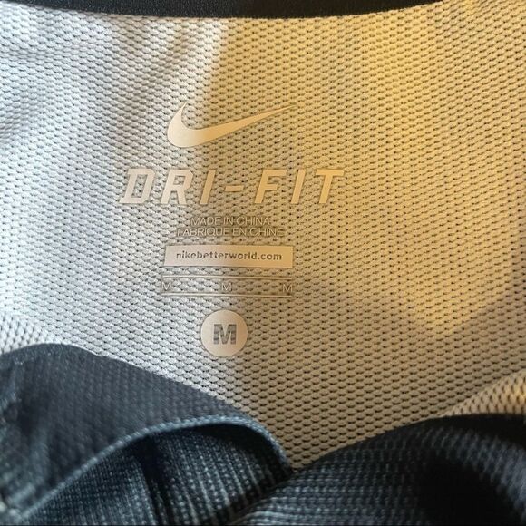 Medium Nike Dri-Fit Gray-Black Striped SS Polo‎ - Picture 3 of 4